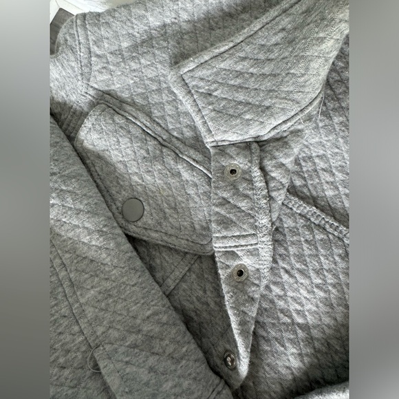 Long sleeve Crop Shirt Jacket - Picture 8 of 10